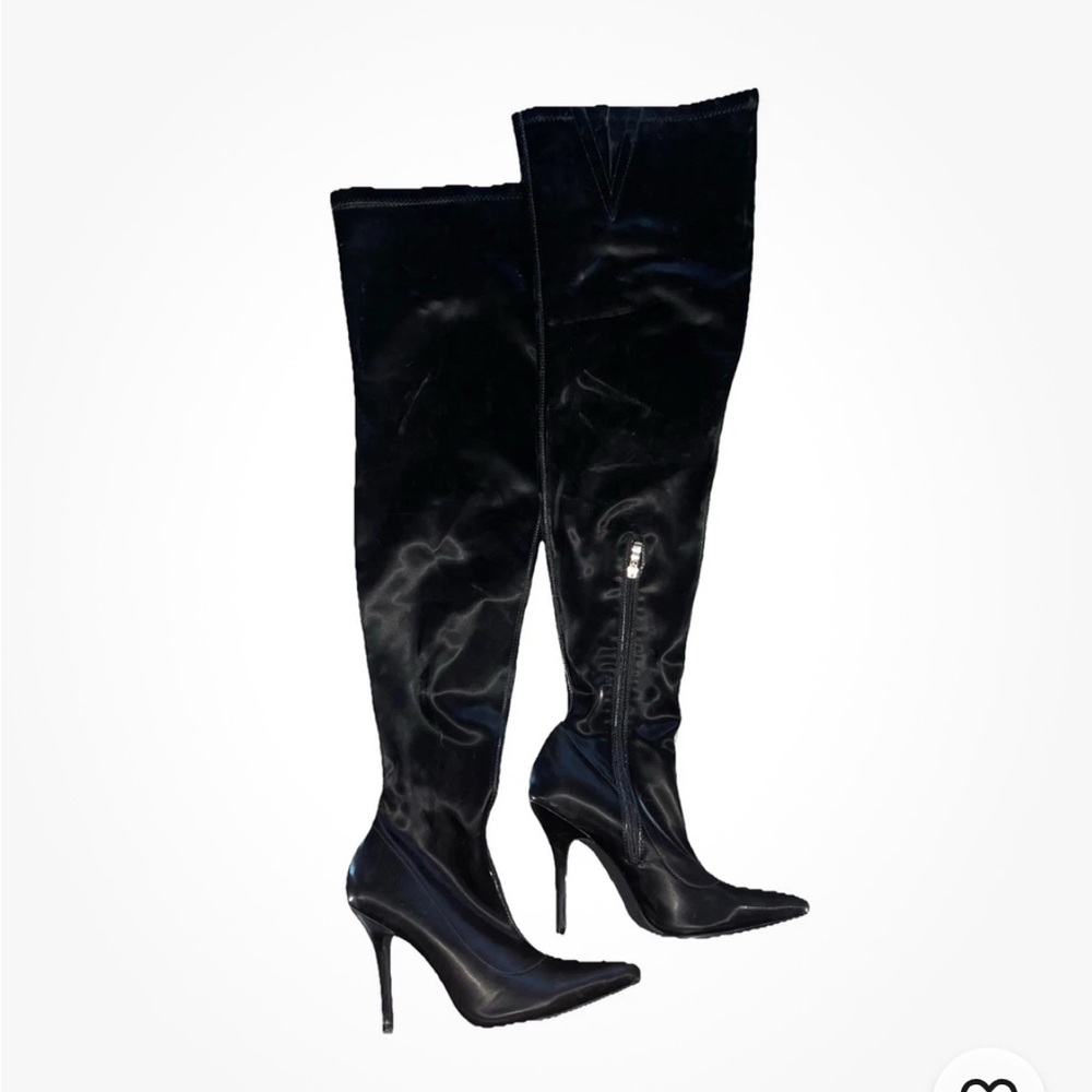 Stunning Black Over the Knee Boots